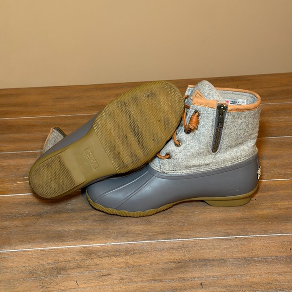 Women's Sperry Saltwater Embossed Wool Duck Boot - Dark Grey - Picture 10 of 10